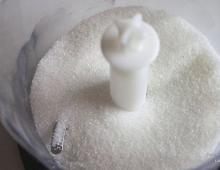 How to make powdered sugar at home from sugar with your own hands: recipes, methods