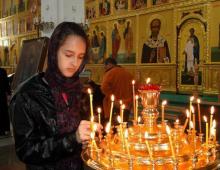Ισχυρή προσευχή στη Ματρώνα της Μόσχας: προστασία και κάθαρση από τη ζημιά και το κακό μάτι Αφαίρεση της ζημιάς από την αγία ματρόνα