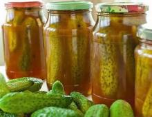 Spicy canned cucumbers with chili ketchup 